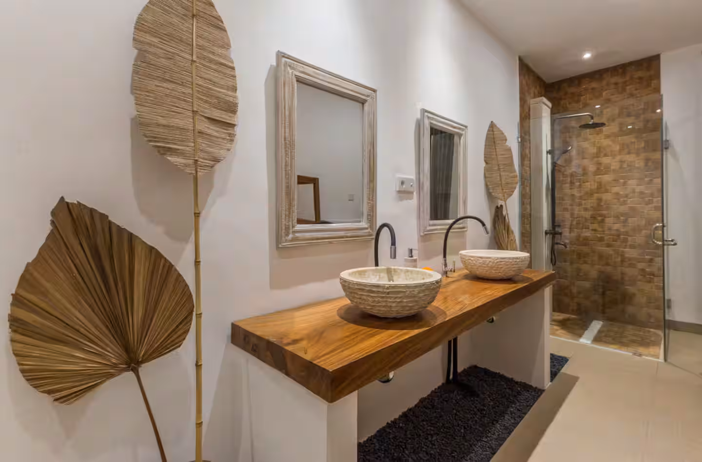 On-Suite Bathrooms